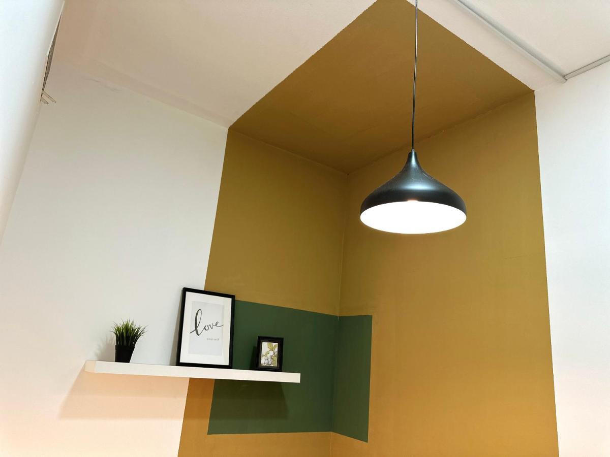Homestay Budget Double Partition In Barsha Heights Near Metro Dubai